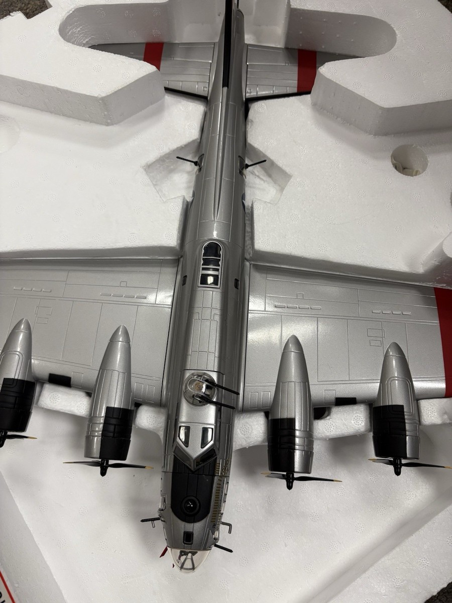 Franklin Mint Armour 1/48 Scale Diecast B11B635 B-17G Bomber