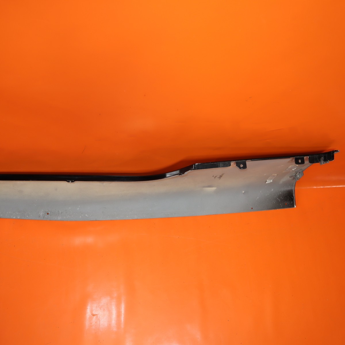 ASTON MARTIN DB9 ROCKER MOLDING RIGHT 2005 2006 2007 2008 2009 2010 2011 2012