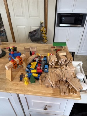 Thomas The Train Wooden Lot Tracks, Trains And Accessories