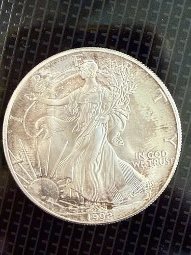 1992 American Silver Eagle 1 oz .999 fine silver bullion coin