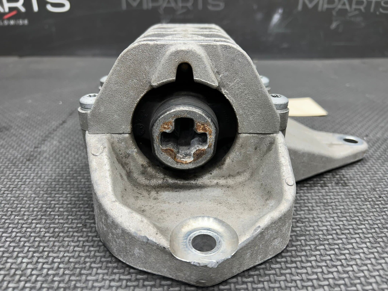 10-15 FERRARI 458 F142 F136 OEM UPPER TRANSMISSION TRANS MOUNT 259440