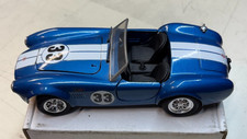 Revell Shelby Cobra 427 Racing 124 Blue White Stripes 33 No Side Pipes