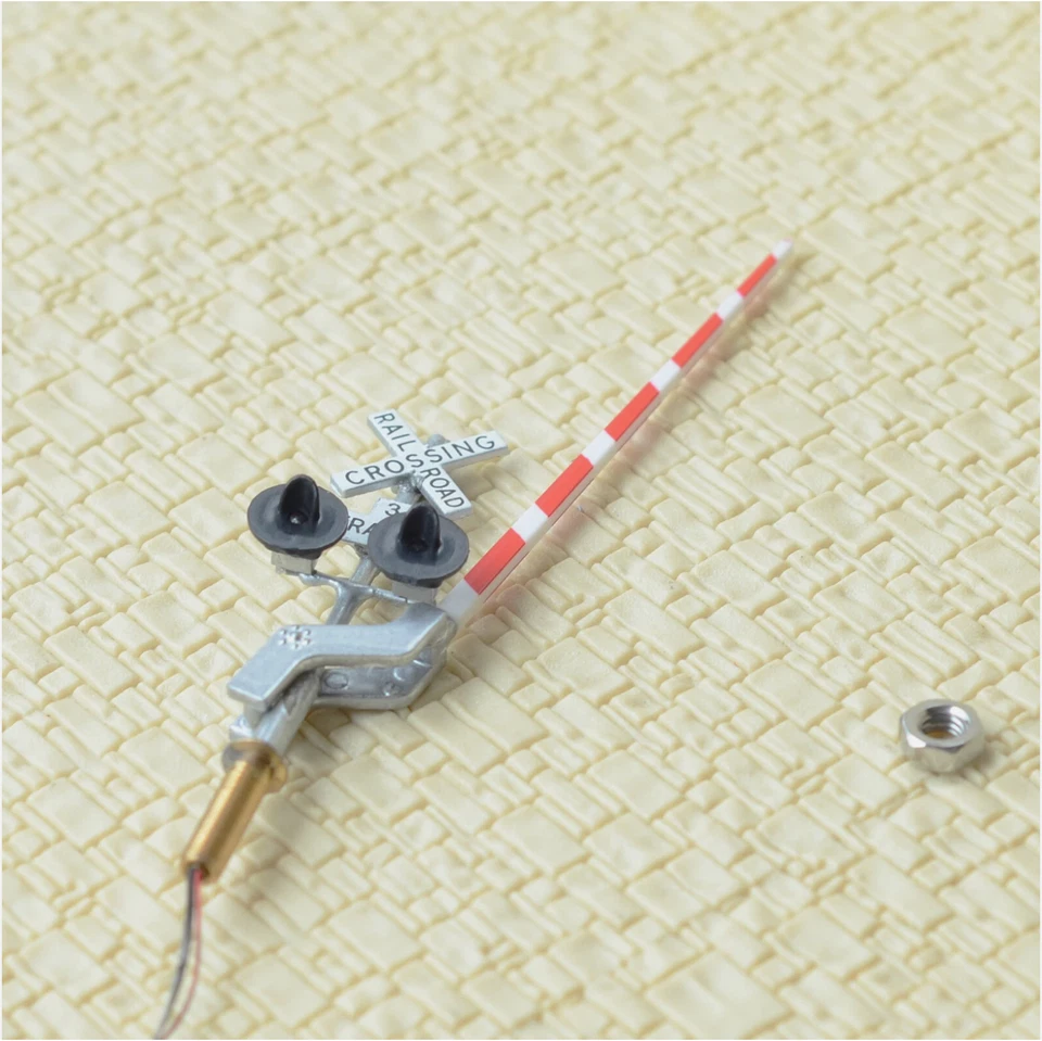 2 x HO scale railroad crossing signal arm gate stop lever with flasher #CB23 - Image 3 of 4