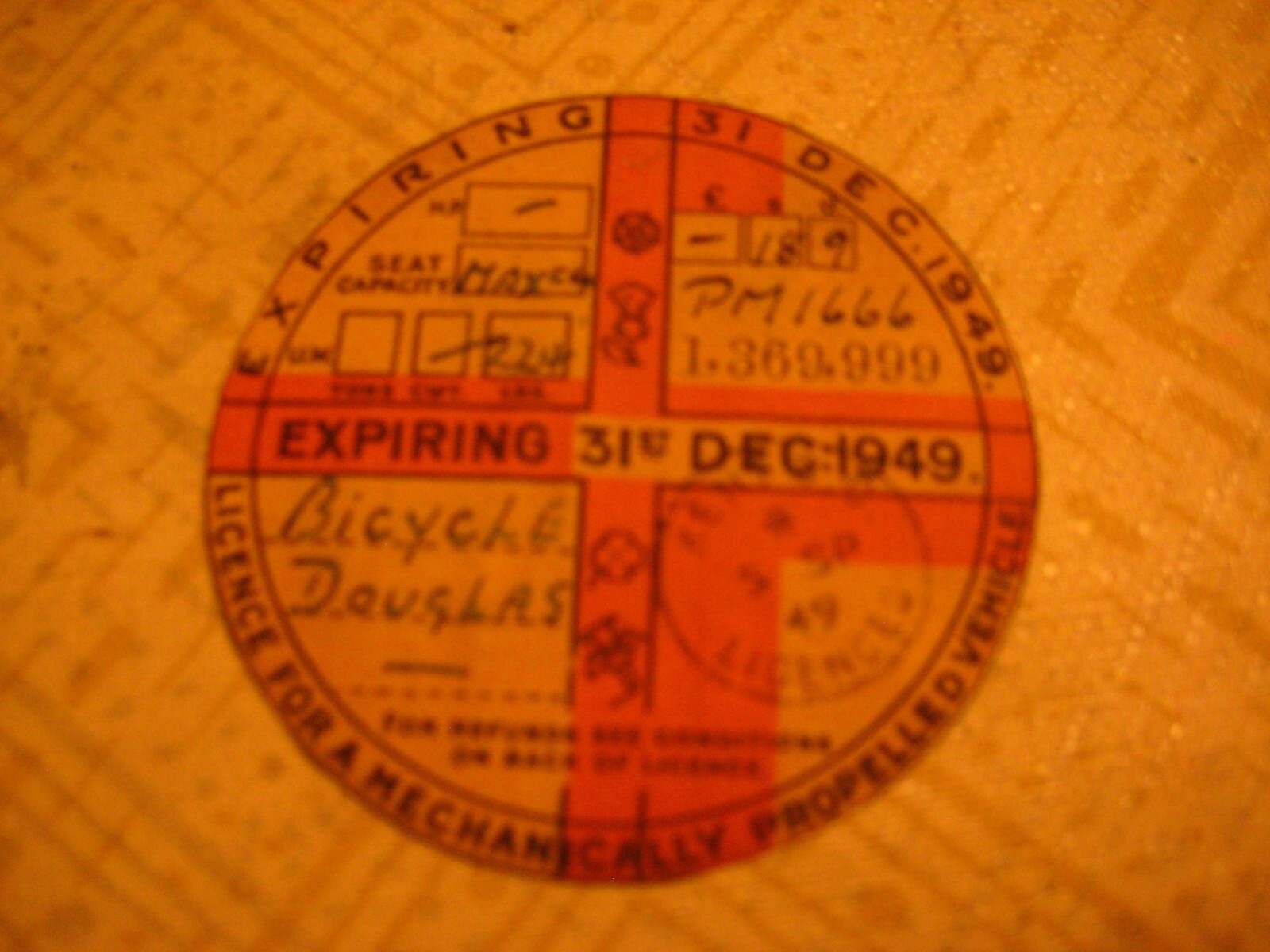 GREAT BRITAIN DOUGLAS MOTORCYCLE DEC 1949 PM 1666 RARE METAL TAX DISC