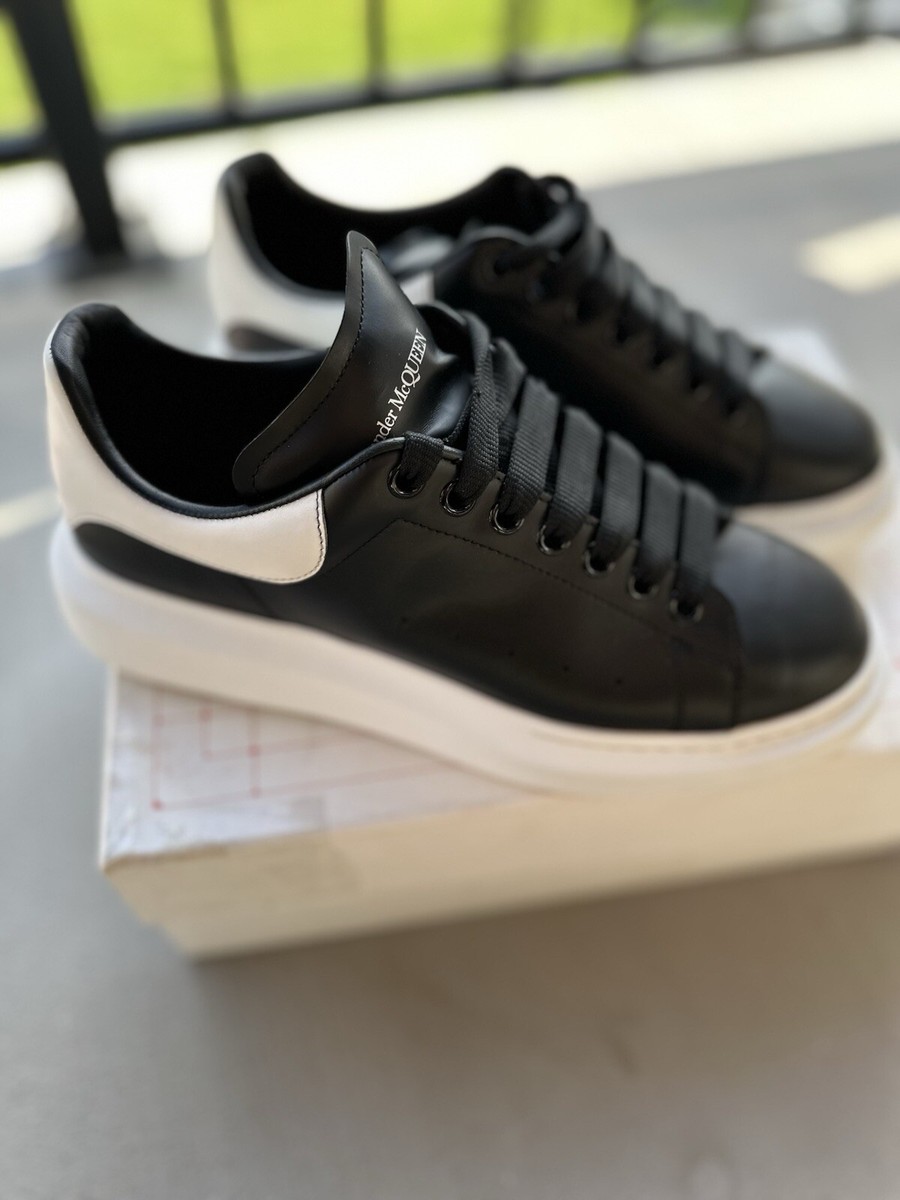 スニーカー ALEXANDER MCQUEEN Men Sneakers 553680 WHGP5 1000 Black BLACK Alexander Mcqueen Oversized Sneaker Black Size 43 EU 553680