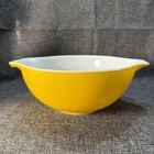 Vintage PYREX 443 2 1/2 Qt Daisy Yellow Sunflower Cinderella mixing bowl
