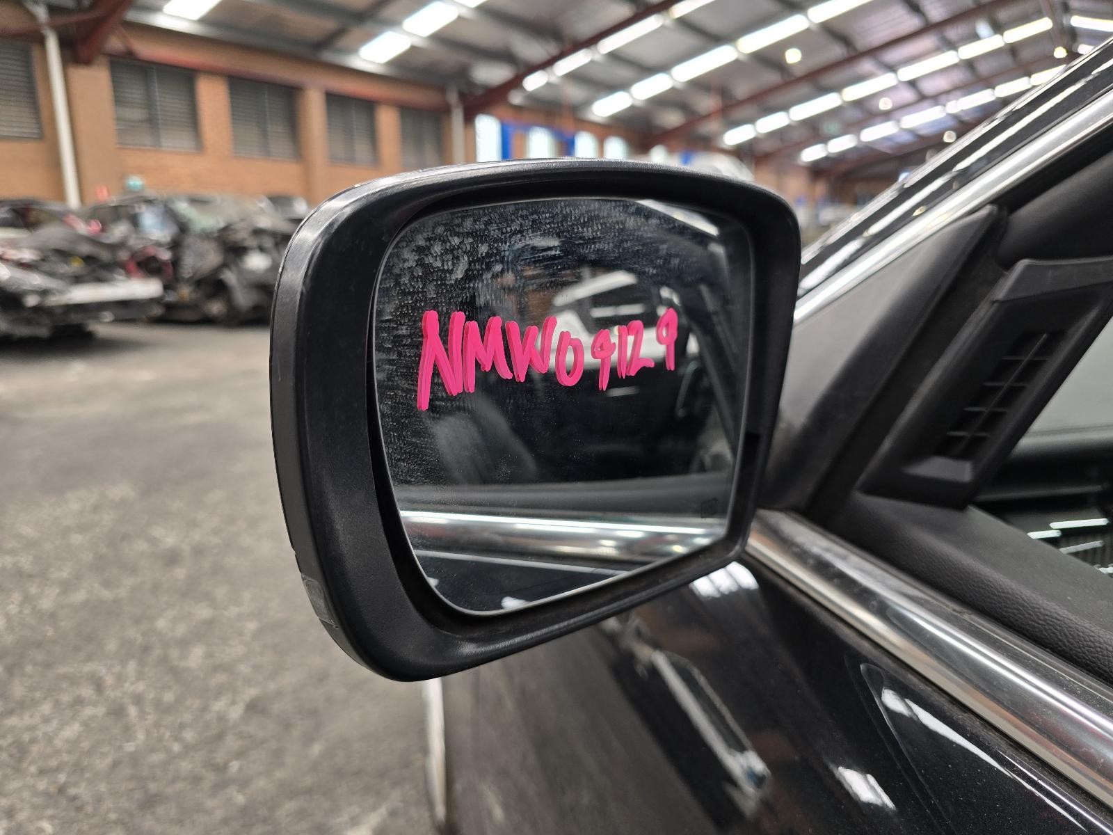 2014 Maserati Quattroporte LEFT DOOR MIRROR BLACK M156 10/2013-2024 NMW09129 image 11