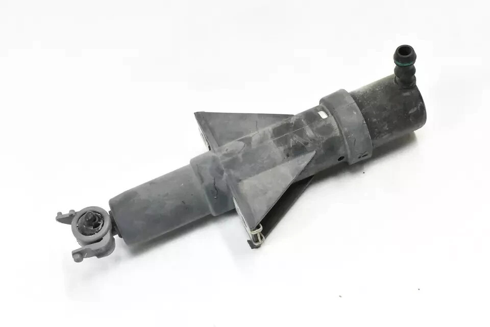 Maserati Quattroporte 2003-2008 Left Headlight washer pump