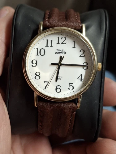 Timex Indiglo White Dial Gold Tone Mens Vintage 1990s Retro Quartz Watch