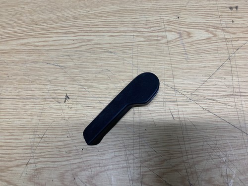 Hebel Griff Motorhaubenentriegelung Entriegelung VW Golf Plus 5M 1J1 823 533 C