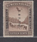 1933 NEWFOUNDLAND AIRMAIL #211 15¢ KING GEORGE V LAND AND SEA OVERPRINT ISSUE