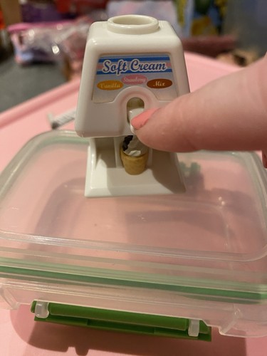 Mini Sylvanian Families Toy Ice Cream Machine, Accessories With Working Parts - Picture 6 of 12