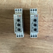 2 X CARLO GAVAZZI MULTIFUNCTION TIMERS DMB51CM24