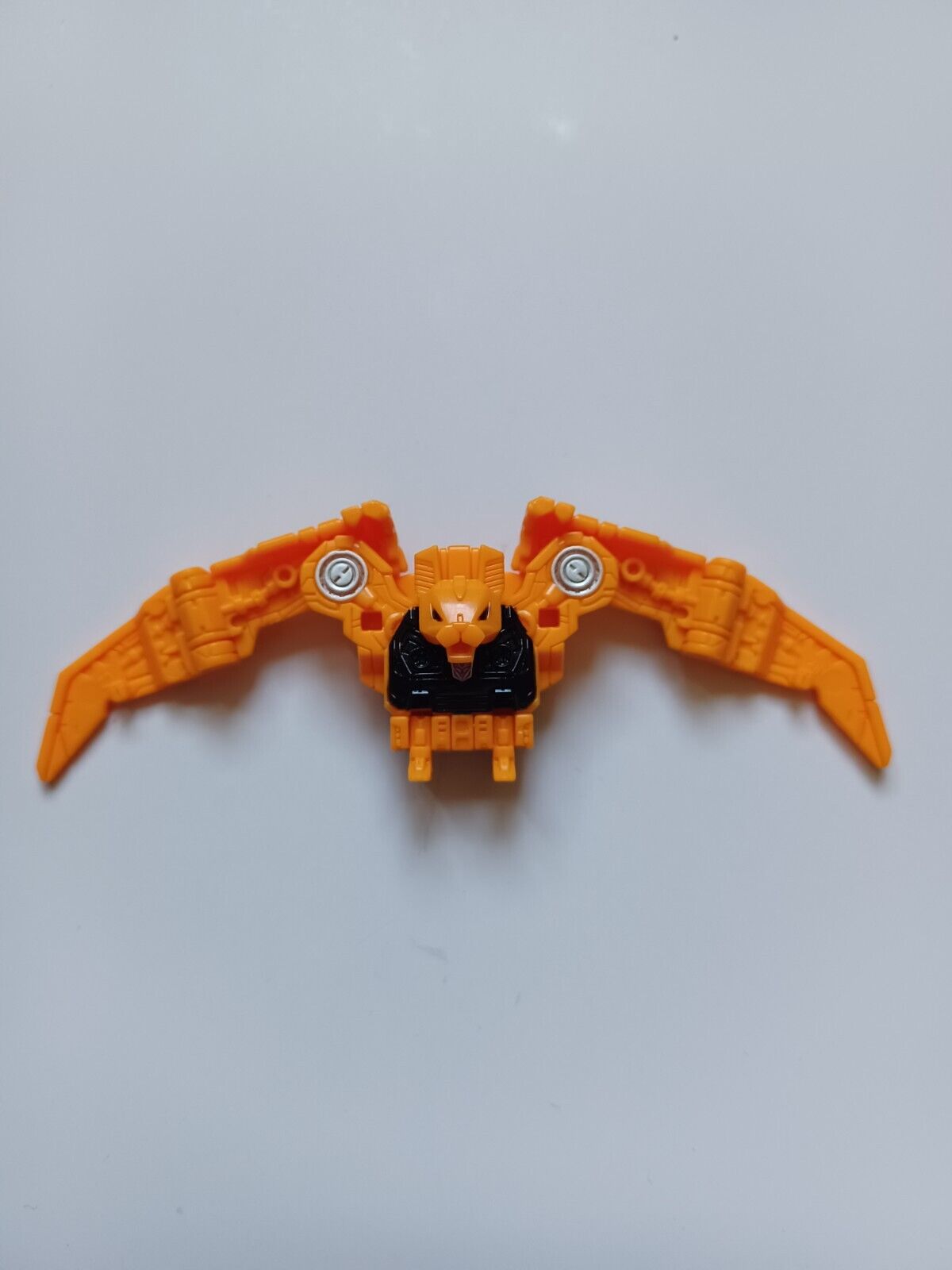 Transformers Generations Selects Wingthing from Soundwave Spy Patrol 3rd Unit