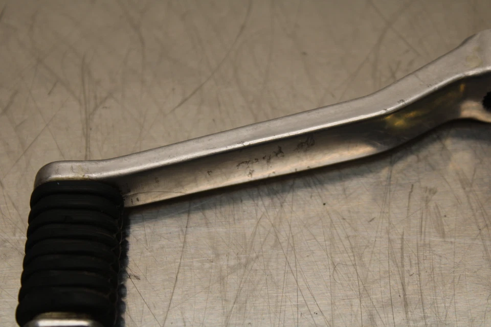 86 PEDAL DE CAMBIO SUZUKI GS750ES BB140 Foto 4 de 4