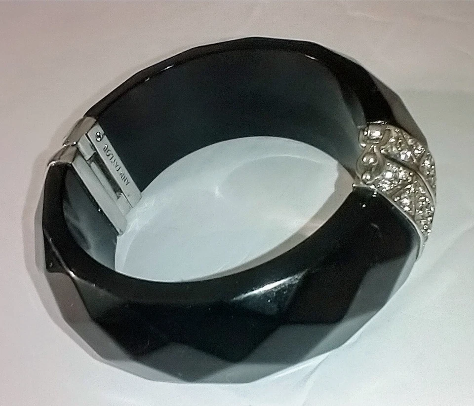 Brazalete Brazalete Ann Taylor Negro Lucite Estrás 7" Apertura Foto 3 de 4