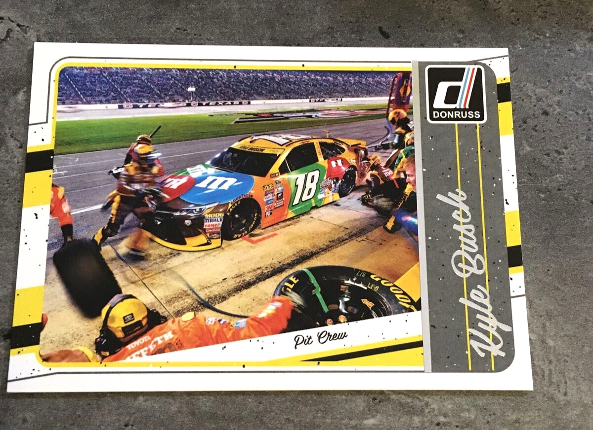Kyle Busch   2017 NASCAR Panini Donruss #95