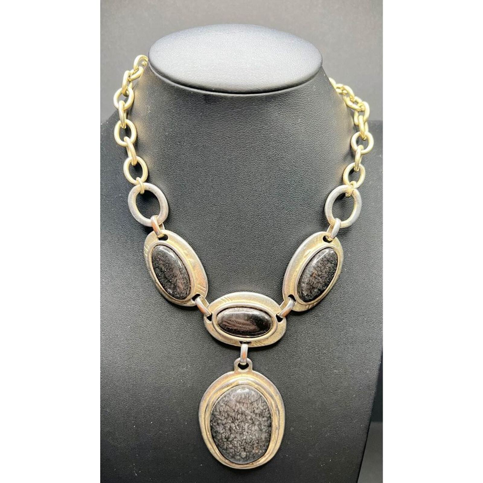 Agate Pendant Statement Necklace - image 3