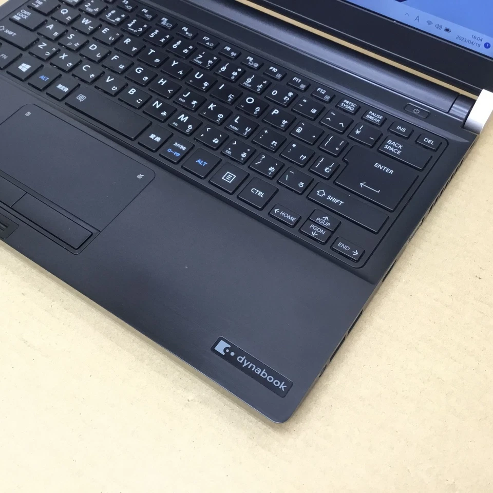 Portátil Toshiba PRX73CBESNWE CI5 (7200U)-2,5 GHZ 8 GB 1000 GB WIN11H 13,3" Cámara Foto 3 de 4