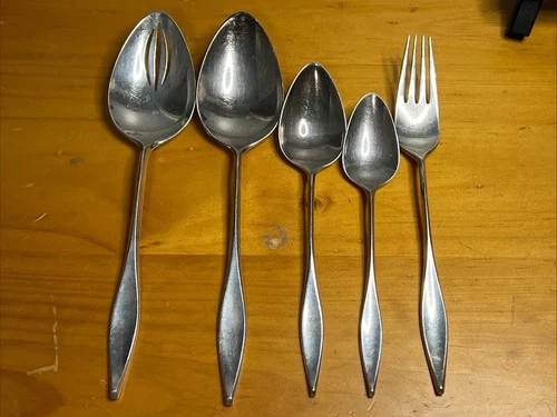 Reed & Barton Sterling Silver Flatware Spoons & Fork 255.8 Grams (8.2 Troy Oz)