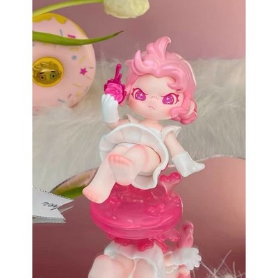 Tnt Space Dora Indulgent Heart Cute Design Collectible Toy Ornament