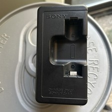 Sony NI CD BATTERY CHARGER BC 820T MADE IN JAPAN