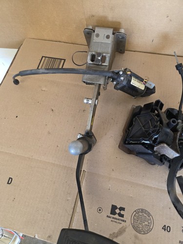Ford F250 F350 Excursion 2003 2004 2005 pedales ajustables 2C34-9G662-BD - Imagen 4 de 4