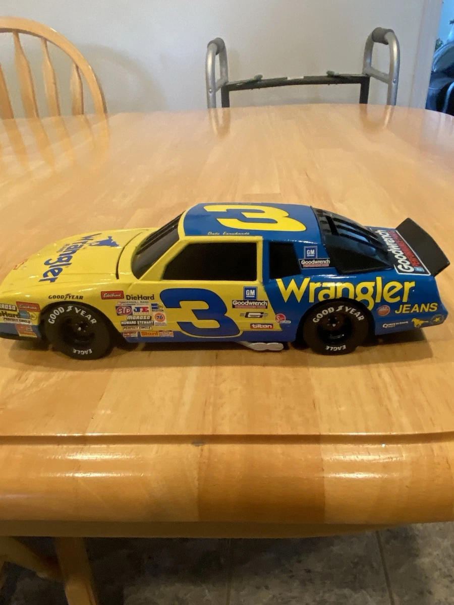 Racing Champions Dale Earnhardt 1:24 Diecast Racing Cars for sale