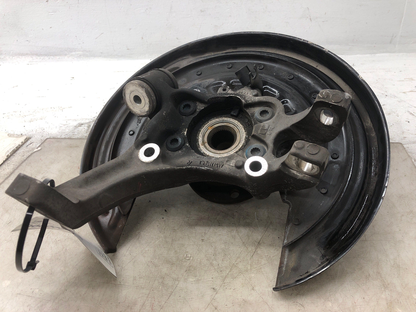 2006-2012 BENTLEY CONTINENTAL RIGHT REAR SPINDLE KNUCKLE WHEEL BEARING HUB