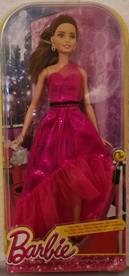 Barbie Modischer Ball DGY69
