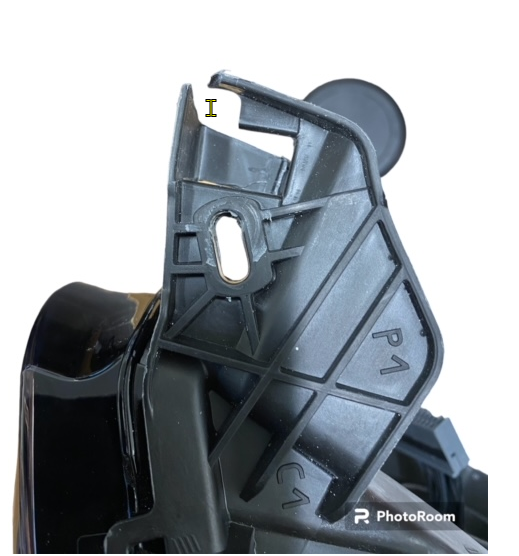 Genuine Volvo XC90 Left Drivers Side LED Headlamp (Tab Broke) 2016201