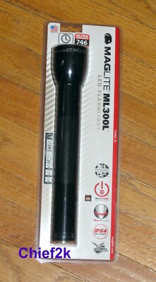 3rd GENERATION MAGLITE 3-D LED Flashlight Black ML300L 746 LUMENS