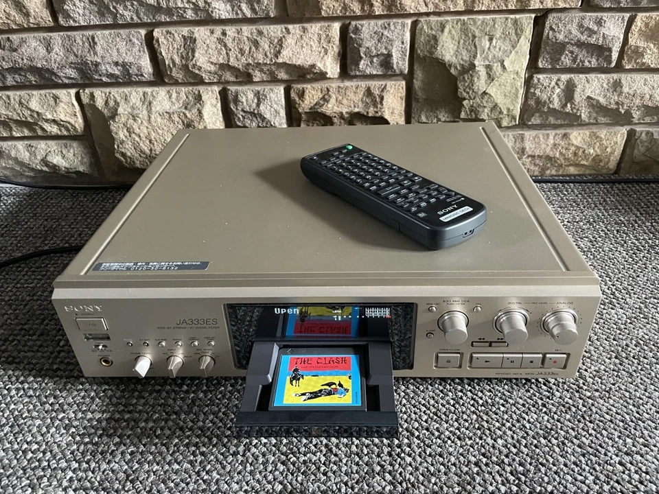 Sony MDS-JA333ES MiniDisc Recorder - Hi-End - Image 3 of 4