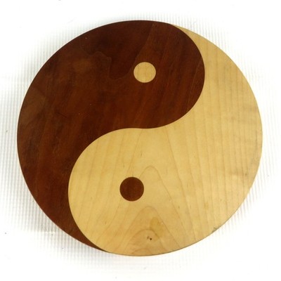 YIN/YANG WOODEN CUTTING CHEESE BOARD Two Tone  8'' NEW