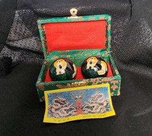 Vintage Chinese Baoding Balls Stress Relief Meditation Chimes Beagle Dogs Rare