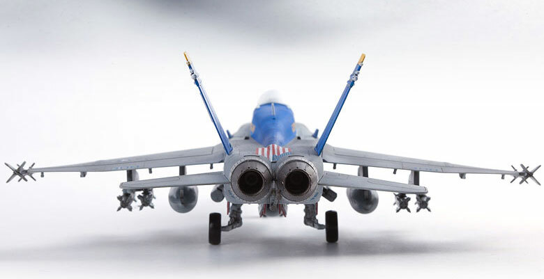 1/72] 12564 USN F/A-18C 