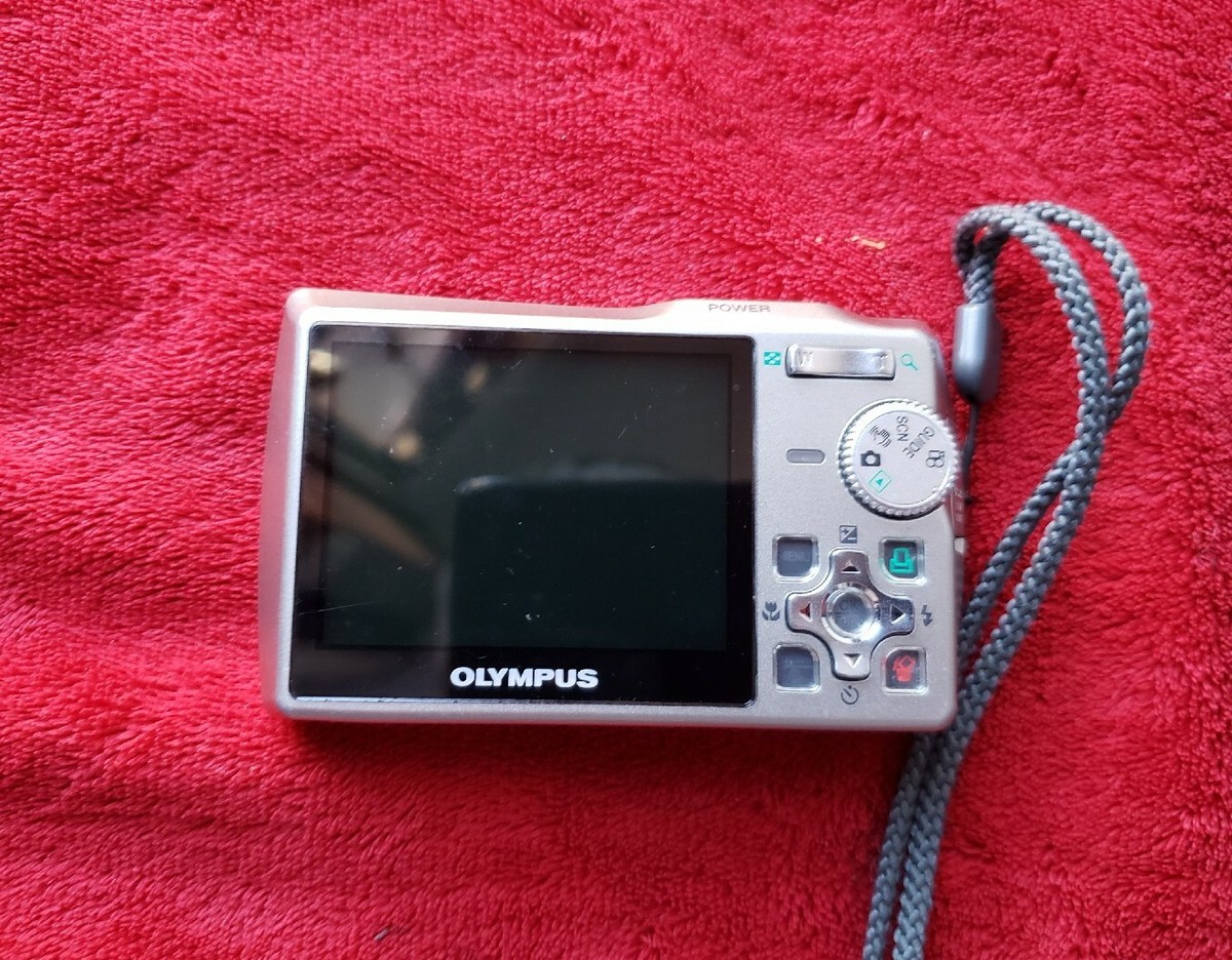 Olympus Stylus 710 All Weather 7.1MP Camera For PARTS Olympus Stylus 710 All Weather 7.1MP Camera For PARTS