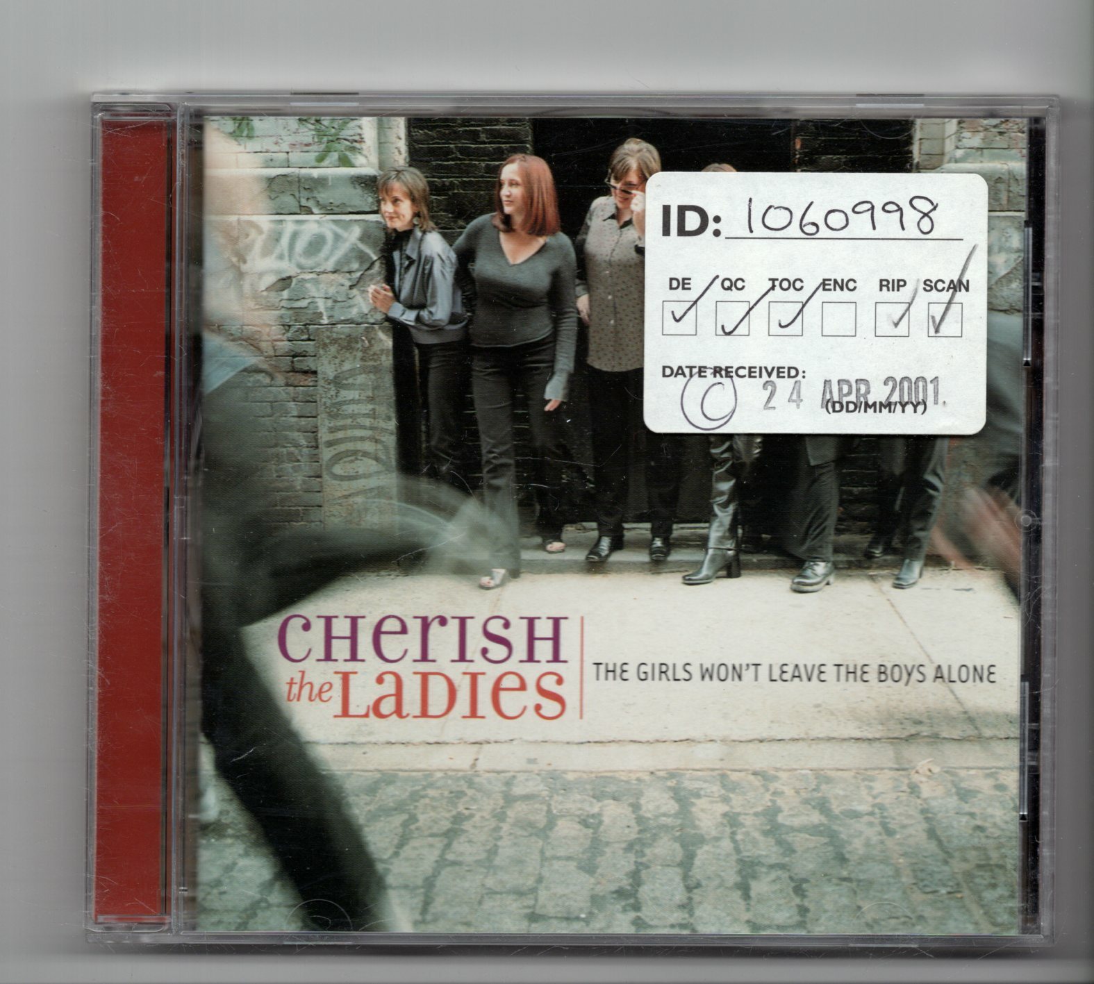 (JP869) Cherish The Ladies, 13 tracks various artists - 2001 CD