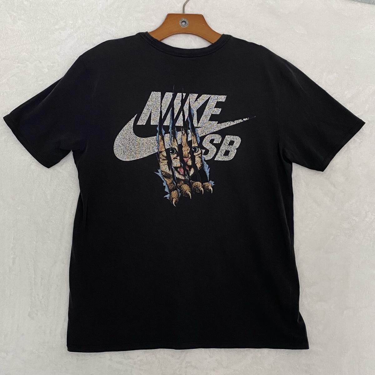 ★US輸入品/即発可*NIKE SB*CAT SCRATCH Tシャツ/Mサイズ★ s-l1200.jpg