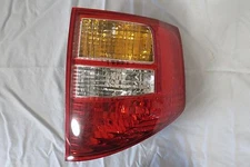 2002 2003 2004 02 03 04 Isuzu Axiom Tail Light Right PASSENGER Side Assembly OEM