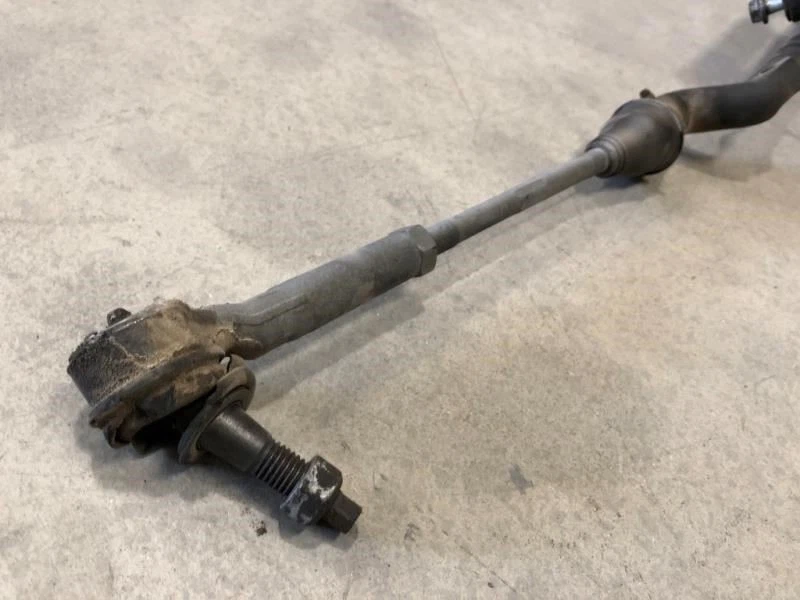 Silverado Sierra 3500 99-07 6,0 L 4x4 1 tonelada suspensión delantera acoplamiento de arrastre  Foto 3 de 4