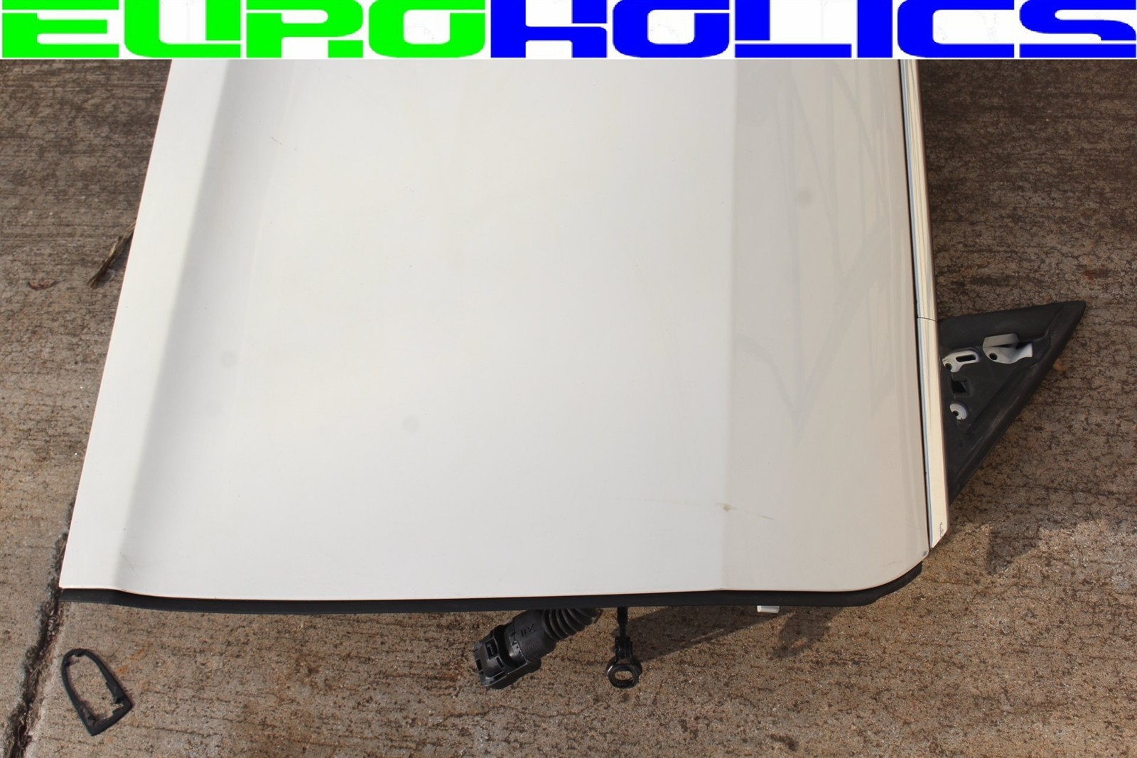 OEM Maserati M157 Ghibli 14-23 Right Front Passenger Exterior Door Shell WHITE