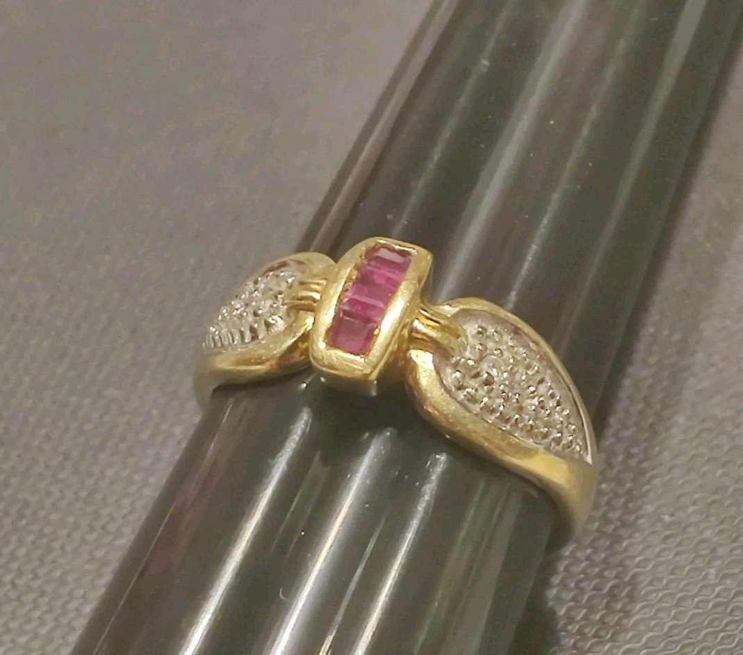 Solid 18K Yellow Gold Ruby And Diamond Ring Size … - image 2