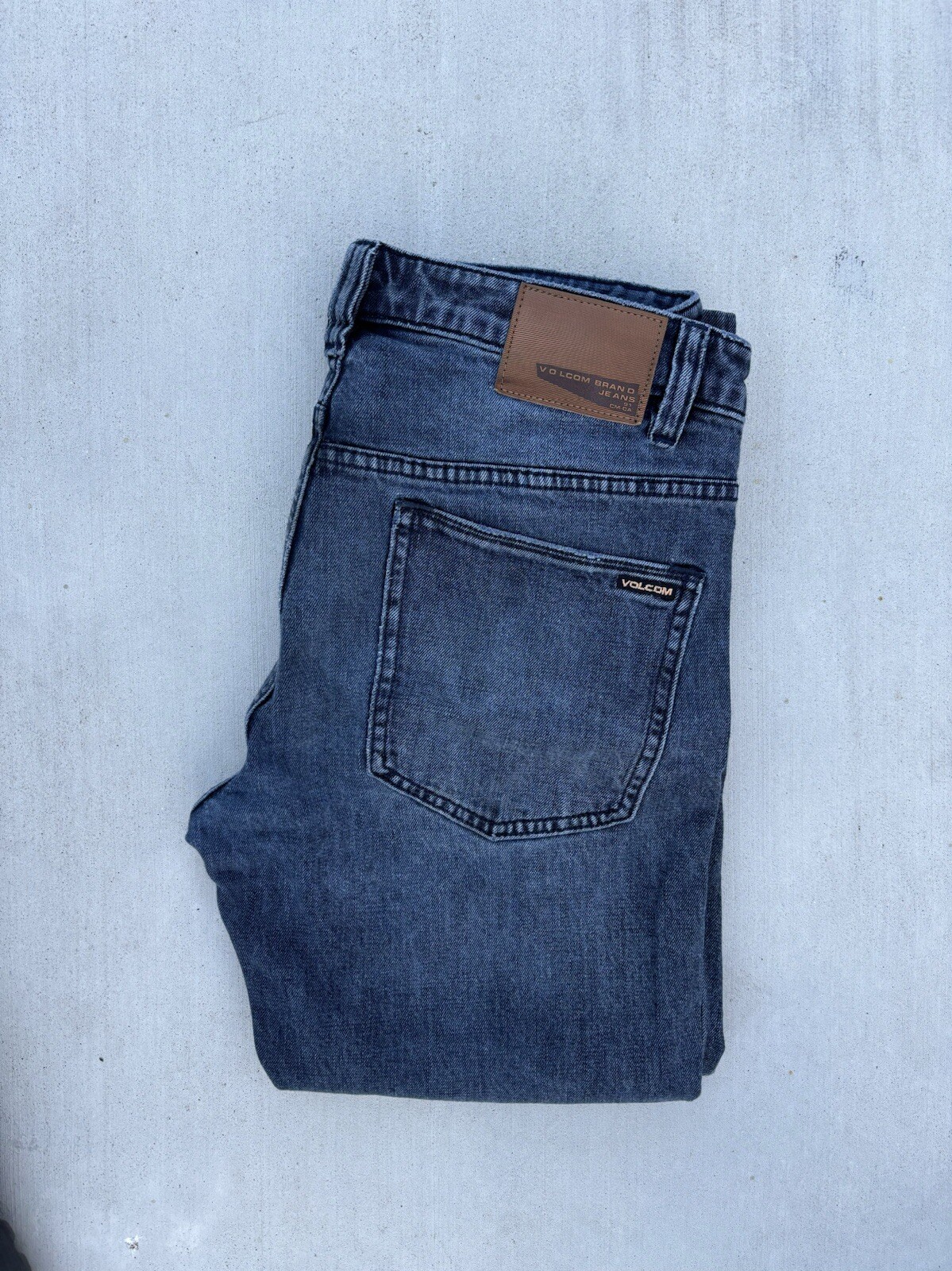 Volcom blue denim jeans size 32