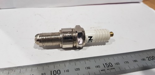 NGK SHOP DISPLAY PLASTIC/METAL SPARK PLUG. - Picture 2 of 10