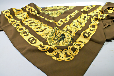 Foulard Vintage En Polyester - Grand Format 86x89 Cm - Motif Floral Chaînettes Cheval - Occasion TBE