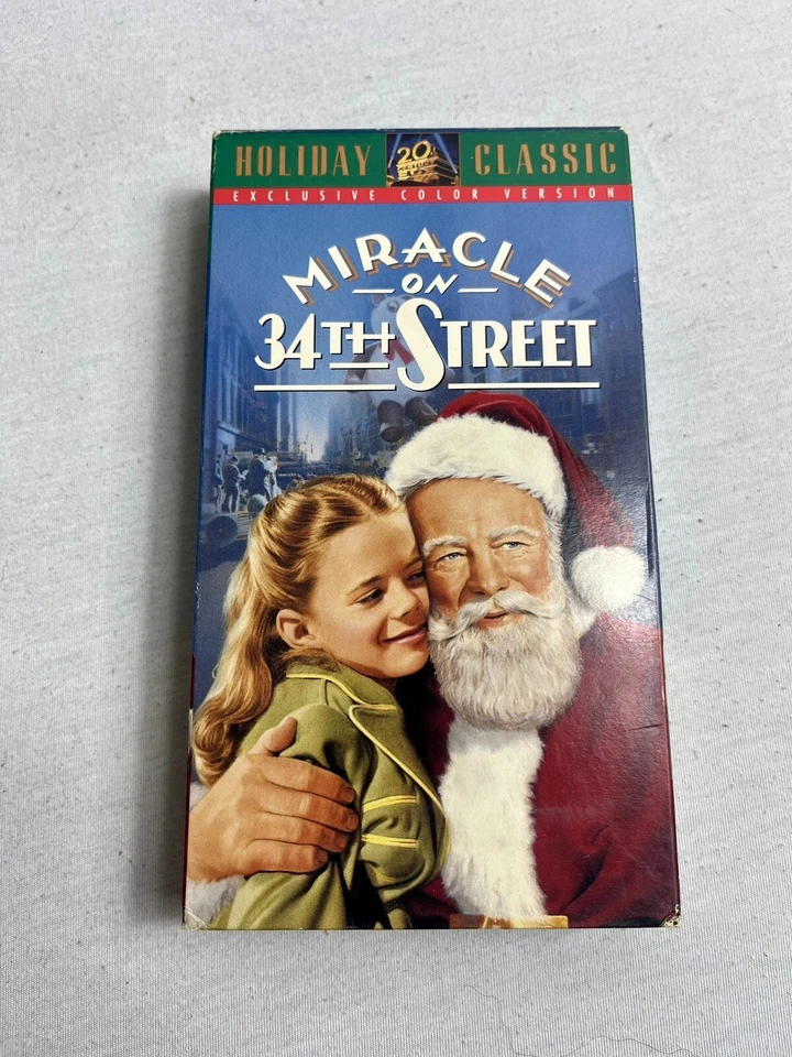 Christmas Movie 4 Lot VHS Tape Wonderful Life Miracle 34th Street One Magic Tree Foto 2 de 4