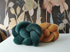 Süße winzige Knoten Kissen / verschiedene Farben erhältlich