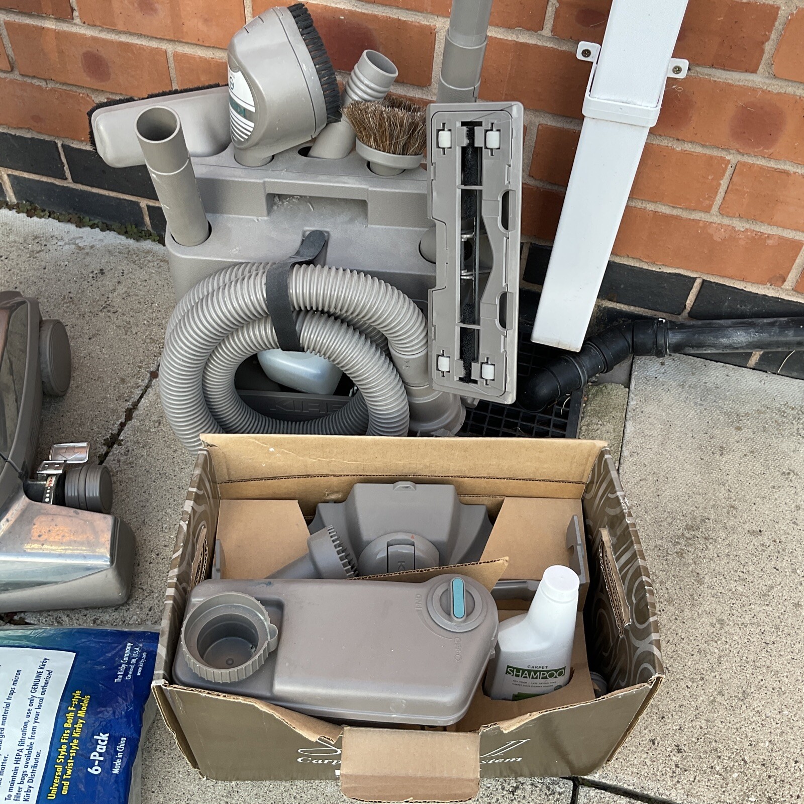 Kirby G10e Sentria Vacuum Cleaner Plus Full Homecare Kit Shampoo And