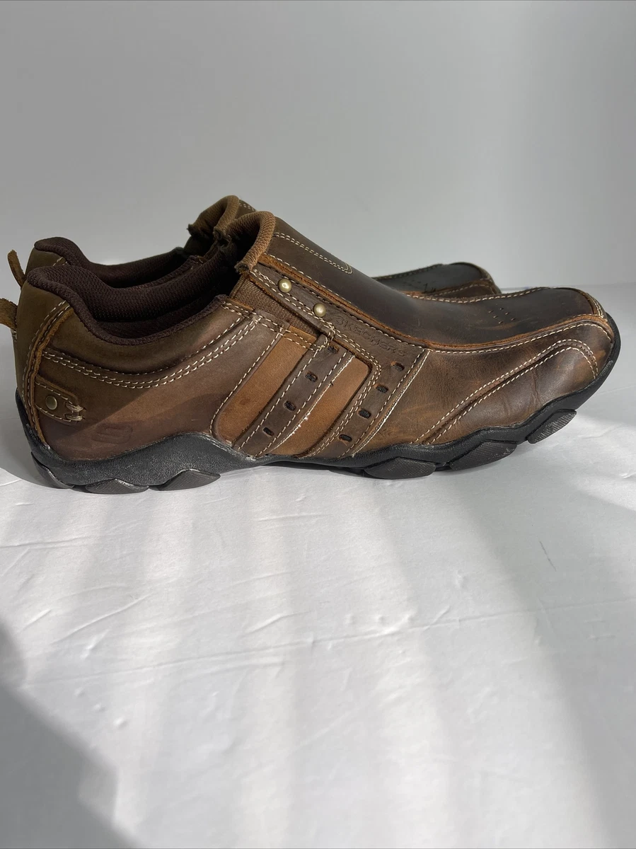 Skechers glides docklands discount